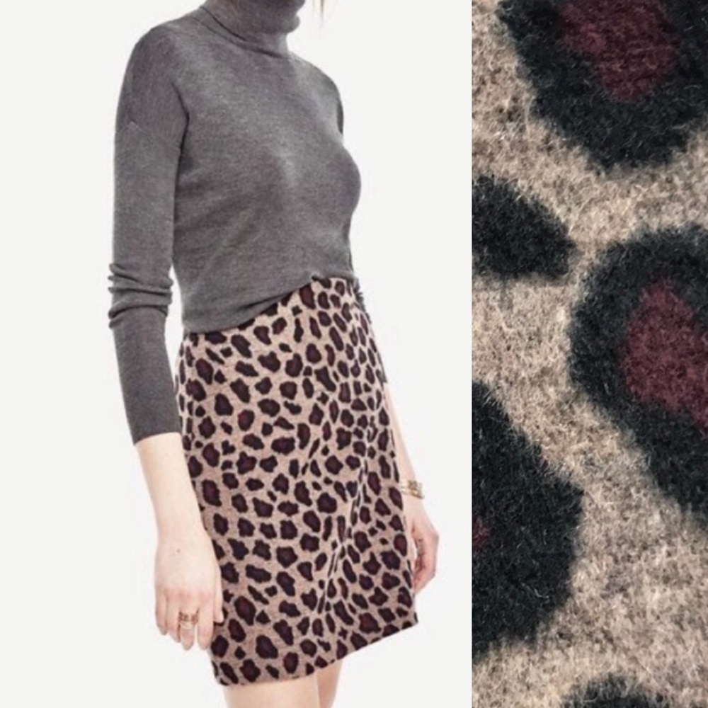 Ann Taylor Fuzzy Wool Blend Mini Skirt Size 4P - Picture 10 of 10